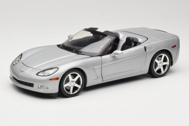 Chevrolet Corvette C6 Cabriolet Argento Hot Wheels 1:18 B6052 Pressofusione