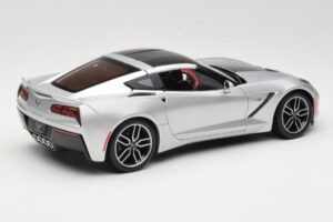 Chevrolet Corvette C7 Argento Maisto 1:18 38132 Pressofusione — immagine 3 di 8
