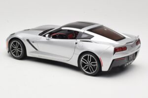 Chevrolet Corvette C7 Argento Maisto 1:18 38132 Pressofusione — immagine 7 di 8