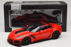 Chevrolet Corvette C7 ZR1 Torch Red IXO 1:18 18RDC243-FO Pressofusione — immagine 8 di 8
