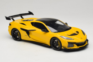 Chevrolet Corvette C8 ZR1 Giallo GT Spirit 1:18 GT528 Resina — immagine 4 di 6