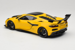 Chevrolet Corvette C8 ZR1 Giallo GT Spirit 1:18 GT528 Resina — immagine 5 di 6