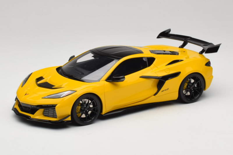 Chevrolet Corvette C8 ZR1 Giallo GT Spirit 1:18 GT528 Resina