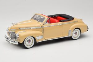 Chevrolet Deluxe Cabriolet Beige Eagle Collectibles 1:18 3022518 Pressofusione