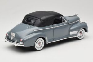 Chevrolet Deluxe Cabriolet Con Capote Grigio Eagles Race 1:18 7497276 Pressofusione — immagine 3 di 8