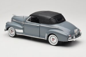 Chevrolet Deluxe Cabriolet Con Capote Grigio Eagles Race 1:18 7497276 Pressofusione — immagine 7 di 8