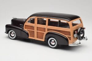 Chevrolet Fleetmaster Woody Nero & Wood Panels Maisto 1:18 43697545B Pressofusione — immagine 7 di 8