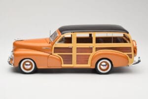 Chevrolet Fleetmaster Woody Oro Maisto 1:18 56042 Pressofusione — immagine 4 di 8