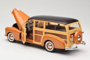 Chevrolet Fleetmaster Woody Oro Maisto 1:18 56042 Pressofusione — immagine 5 di 8