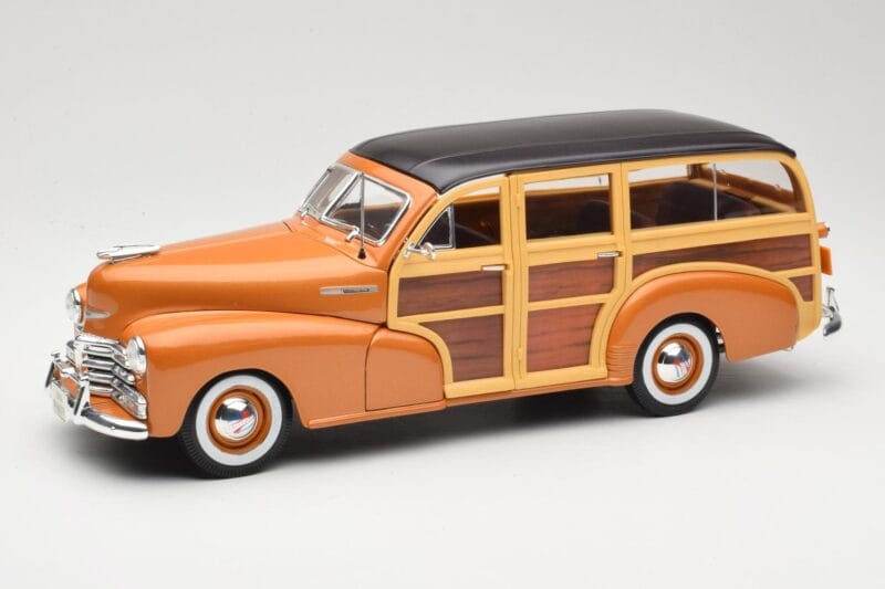 Chevrolet Fleetmaster Woody Oro Maisto 1:18 56042 Pressofusione