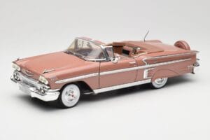 Chevrolet Impala Cabriolet Marrone Motormax 1:18 73112 Pressofusione