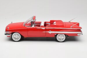 Chevrolet Impala Cabriolet Rosso Welly 1:18 9864W Pressofusione — immagine 4 di 8