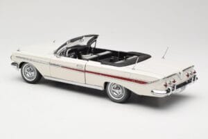 Chevrolet Impala Cabriolet Bianco Sun Star 1:18 3405 Pressofusione — immagine 7 di 8