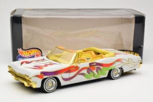 Chevrolet Impala Lowrider White Metallic Hot Wheels 1:18 27635 Pressofusione — immagine 8 di 8