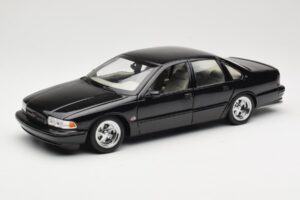 Chevrolet Impala SS Nero AUTOart 1:18 71091 Pressofusione