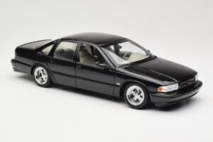 Chevrolet Impala SS Nero AUTOart 1:18 71091 Pressofusione — immagine 6 di 8
