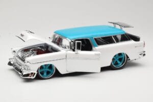 Chevrolet Nomad Bianco Maisto 1:18 32613 Pressofusione — immagine 2 di 8