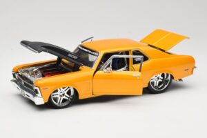 Chevrolet Nova SS Oro Maisto 1:18 31083 Pressofusione — immagine 2 di 8