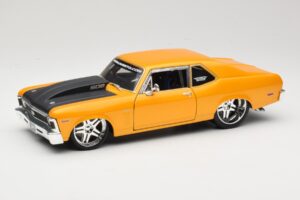 Chevrolet Nova SS Oro Maisto 1:18 31083 Pressofusione