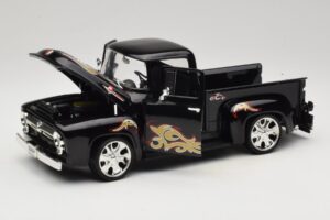 Chevrolet Old School Cody Project Truck & Chopper Set Joyride 1:18 33911 Pressofusione — immagine 2 di 8
