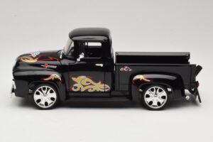 Chevrolet Old School Cody Project Truck & Chopper Set Joyride 1:18 33911 Pressofusione — immagine 4 di 8