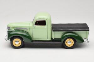 Chevrolet Pickup Verde Solido 1:18 8063 Pressofusione — immagine 4 di 8