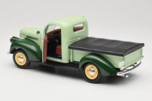 Chevrolet Pickup Verde Solido 1:18 8063 Pressofusione — immagine 5 di 8