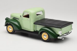 Chevrolet Pickup Verde Solido 1:18 8063 Pressofusione — immagine 7 di 8