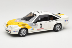 Opel Manta 400 Group B Rally Tour de Corse 1984 Con Chevrolet G30 Van di Assistenza Otto 1:18 OT491 Resina — immagine 10 di 13