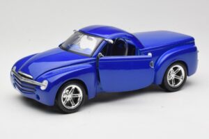 Chevrolet SSR Concept Blu Maisto 1:18 531612 Pressofusione — immagine 2 di 8