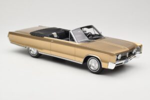Chrysler Newport Cabriolet Gold Metallic BoS Models 1:18 BOS273 Resina — immagine 4 di 6
