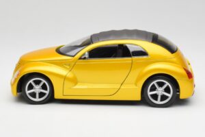 Chrysler Pronto Cruizer Oro Maisto 1:18 37800 Pressofusione — immagine 4 di 8