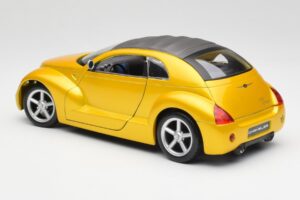 Chrysler Pronto Cruizer Oro Maisto 1:18 37800 Pressofusione — immagine 7 di 8