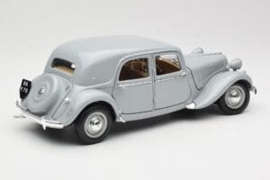 Citroen 15CV 6 Cyl Grigio Maisto 1:18 50313 Pressofusione — immagine 3 di 8