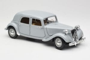 Citroen 15CV 6 Cyl Grigio Maisto 1:18 50313 Pressofusione — immagine 6 di 8