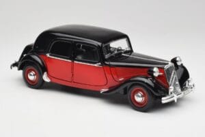 Citroen 15CV 6 Cyl Nero & Rosso Valmy Maisto 1:18 56009 Pressofusione — immagine 6 di 8