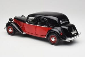 Citroen 15CV 6 Cyl Nero & Rosso Valmy Maisto 1:18 56009 Pressofusione — immagine 7 di 8