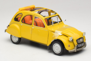 Citroen 2CV 6 Club Mimosa Yellow Norev 1:18 181496 Pressofusione — immagine 4 di 6