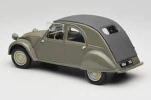 Citroen 2CV Verde Maisto 1:18 50289 Pressofusione — immagine 7 di 8
