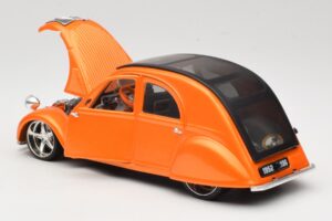 Citroen 2CV Arancione Maisto 1:18 31321 Pressofusione — immagine 5 di 8