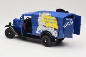 Citroen C4 F Pas de Pneus Trop Petit Blu Solido 1:18 151235-00 Pressofusione — immagine 5 di 8