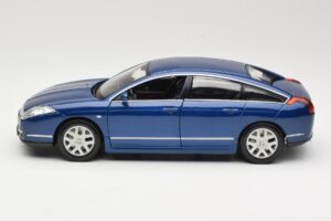 Citroen C6 Blu Bburago 1:18 18-12073 Pressofusione — immagine 4 di 8