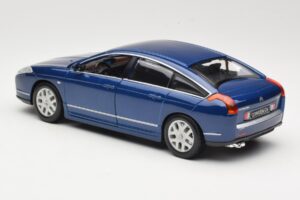 Citroen C6 Blu Bburago 1:18 18-12073 Pressofusione — immagine 7 di 8