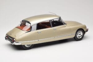Citroen DS 23 Pallas Beige Norev 1:12 121730 Pressofusione — immagine 2 di 6