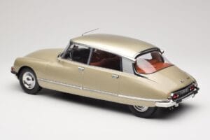 Citroen DS 23 Pallas Beige Norev 1:12 121730 Pressofusione — immagine 5 di 6