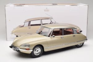 Citroen DS 23 Pallas Beige Norev 1:12 121730 Pressofusione — immagine 6 di 6