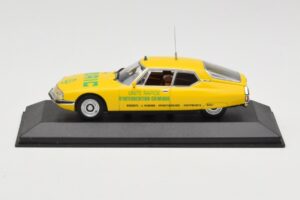 Citroen SM Maserati Unite Rapide d'Intervention Chimique Minichamps 1:43 400111091 Pressofusione