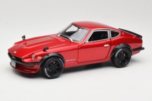 Datsun 240Z S30 Rosso Maisto 1:18 32611 Pressofusione
