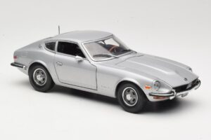 Datsun 240Z S30 Argento Sun Star 1:18 3503 Pressofusione — immagine 6 di 8