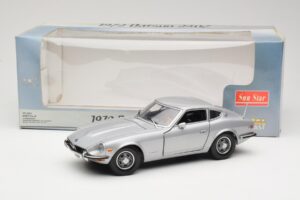 Datsun 240Z S30 Argento Sun Star 1:18 3503 Pressofusione — immagine 8 di 8